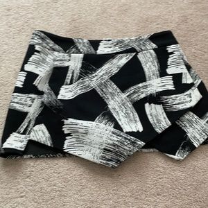 AQUA Skort. Size Small.